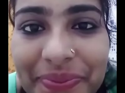 Desi sexy babe pissing video